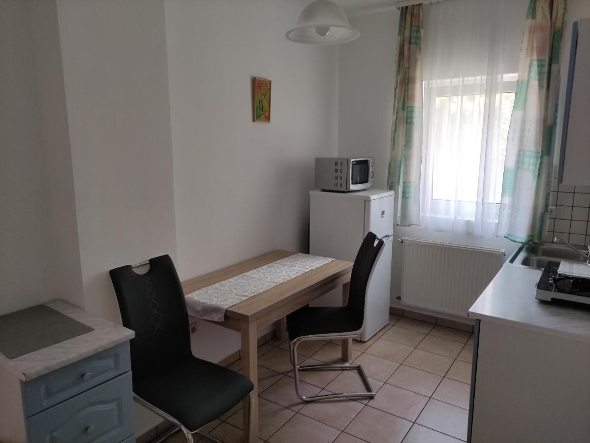 Zsanett Appartement Hévíz Exteriér fotografie